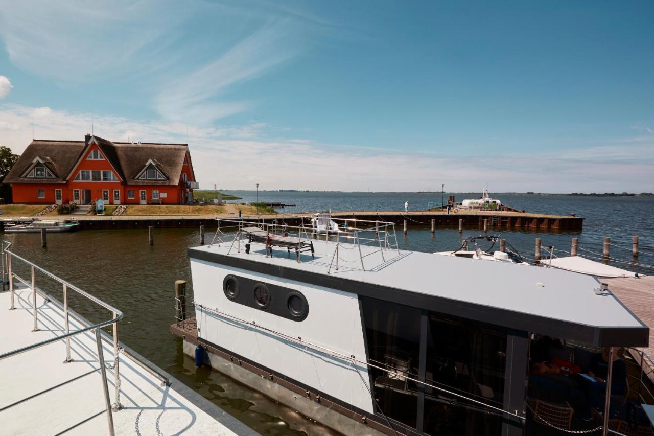 Hausboote Und Fewo Vieregge Esterno foto