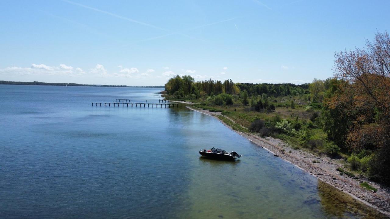 Hausboote Und Fewo Vieregge Esterno foto